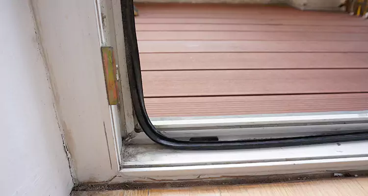 Why Choose Us for Leaking Sliding Glass Door Repair in Spring Hill, FL?
