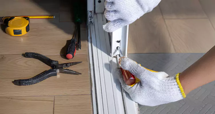 Screen Door Wheel Replacement in Spring Hill, FL