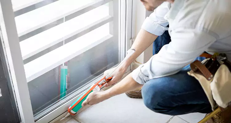 Dap Window Caulk Repair in Spring Hill, FL